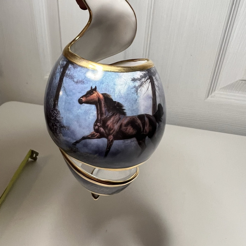 Bradford Exchange Free as‎ the Wind Heirloom Porcelain horse ornament